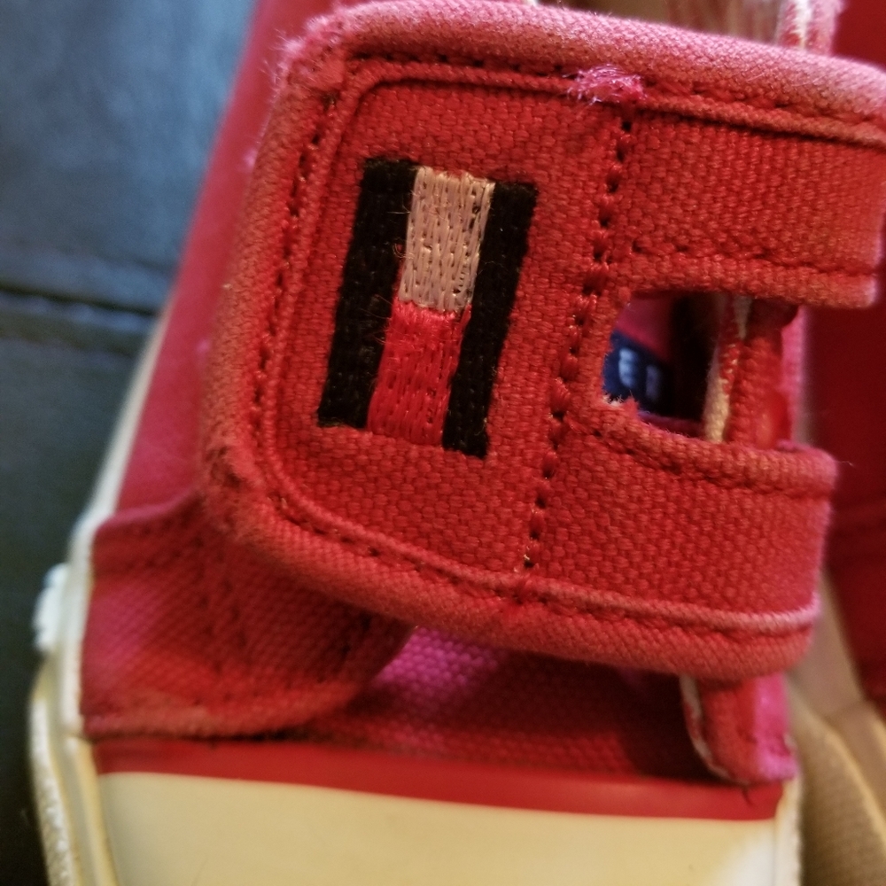 TOMMY HILFIGER Slip-on Sneakers (Size 6M=25cm) - Picture 12 of 16